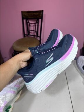 Skechers Max Cushioning Slip-Ins Women's Athletic Shoes Navy and Pink